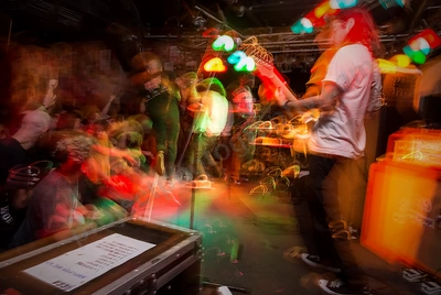turnstile_crowd_amp_wyliepic_19_1_19_10.png