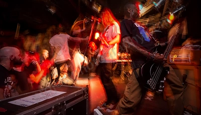 turnstile_crowd_amp_wyliepic_19_1_19_26.png
