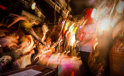 turnstile_crowd_amp_wyliepic_19_1_19_29.png