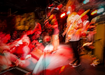 turnstile_crowd_amp_wyliepic_19_1_19_51.png
