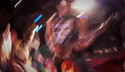 unearth_crowd_amp_wyliepic_7_07_12.png