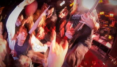 unearth_crowd_amp_wyliepic_7_07_19.png