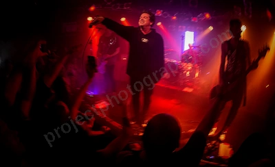 unwritten_law_crowd_amp_wyliepic_8_23_08.png