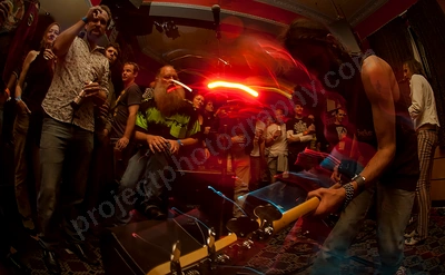 valvolux_crowd_hyde_park_wyliepic_11_07_01.png