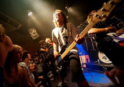 we_are_the_emergency_crowd_amp_wyliepic_1_09_08.png