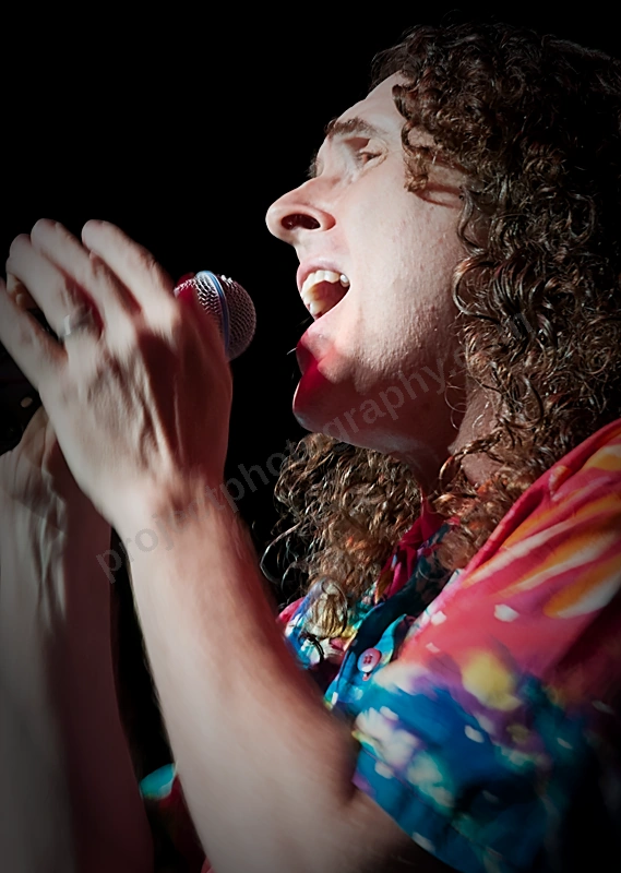 weird_al_yankovich_burswood_wyliepic_3_11_05.png