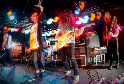 will_stoker_embers_amp_wf_wyliepic_5_12_02.png