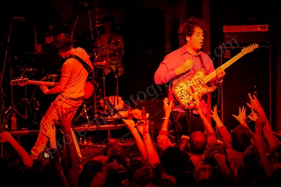 wombats_crowd_capitol_wyliepic_8_08_02.png