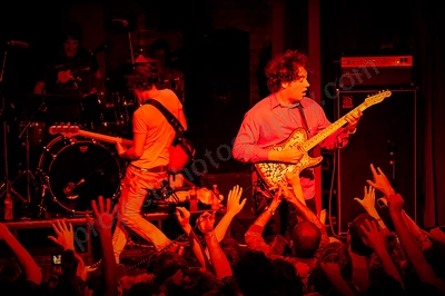 wombats_crowd_capitol_wyliepic_8_08_03.png