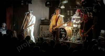 you_am_i_amp_1980_wyliepic_6_5_01_34.jpg