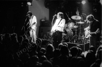 you_am_i_crowd_amp_1980_wyliepic_6_5_0127.jpg