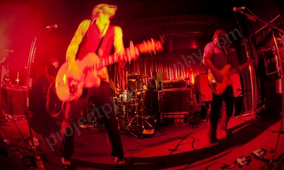you_am_i_hydey_wyliepic_11_06_00.png