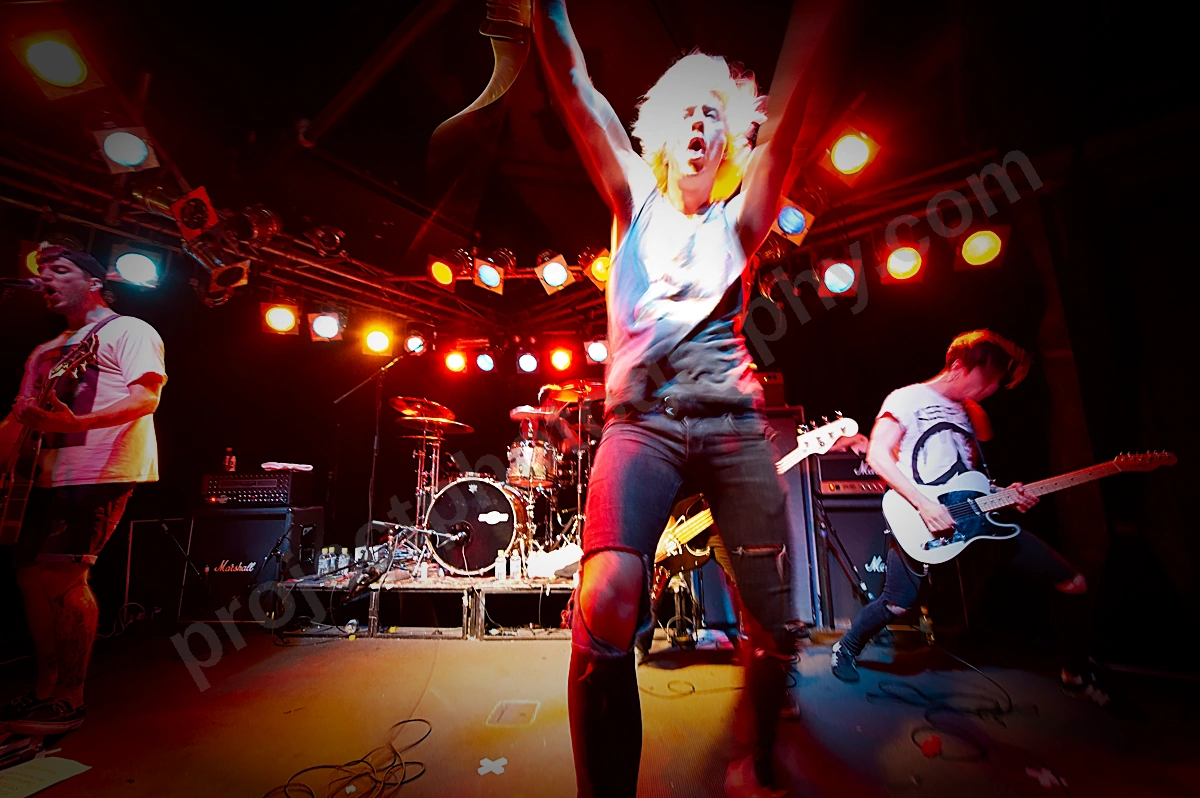 young_guns_amps_wyliepic_9_11_-12.png