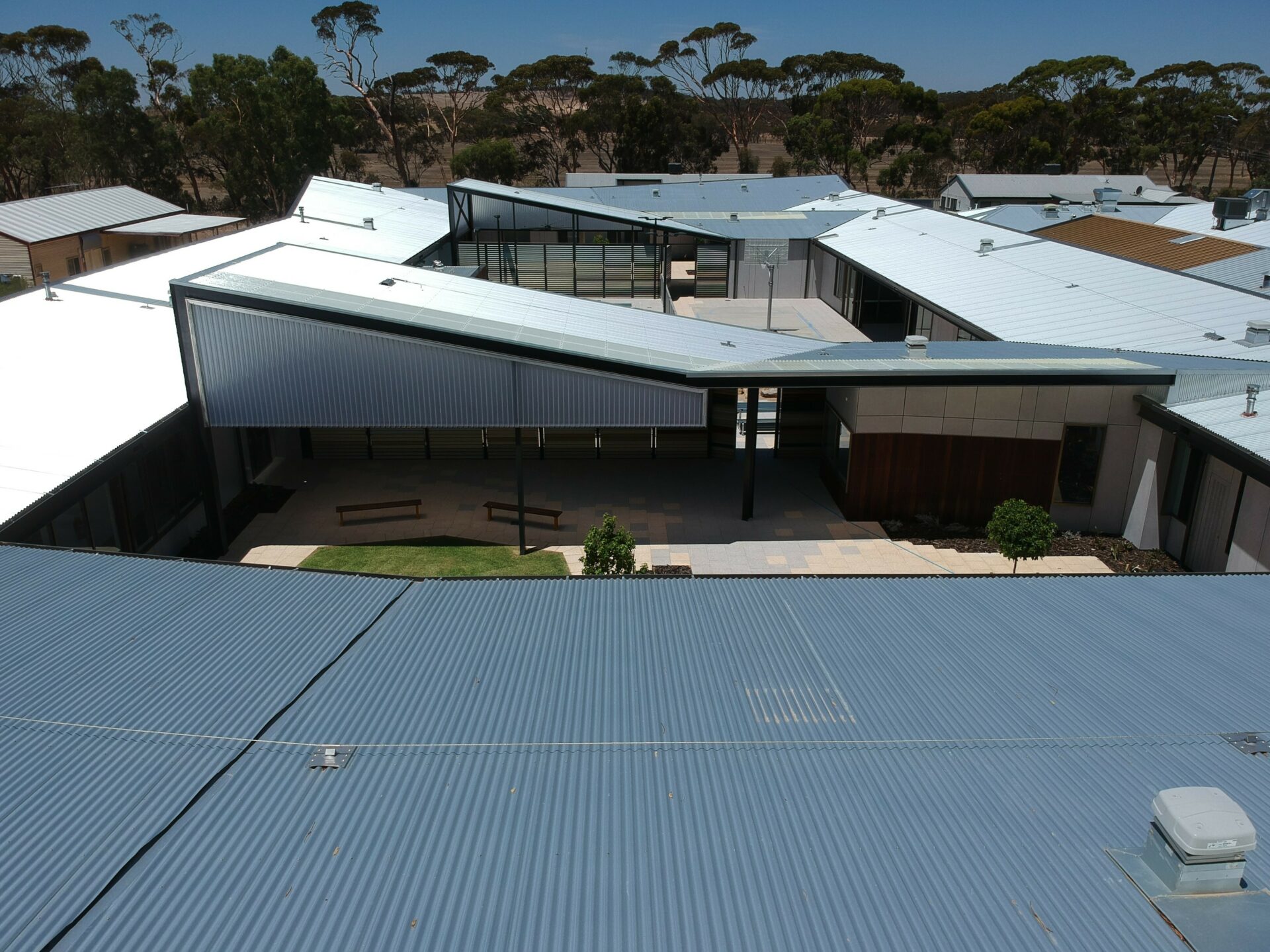 Moora_Roofing_Roofeze_1