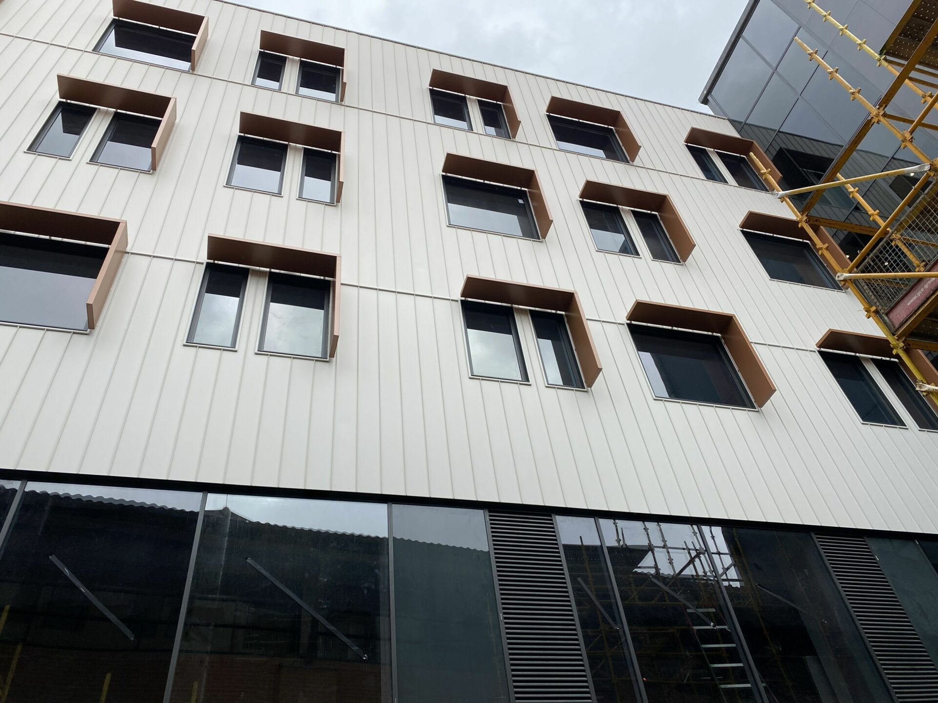 Hollywood Hospital Roofing Cladding Roofeze 10