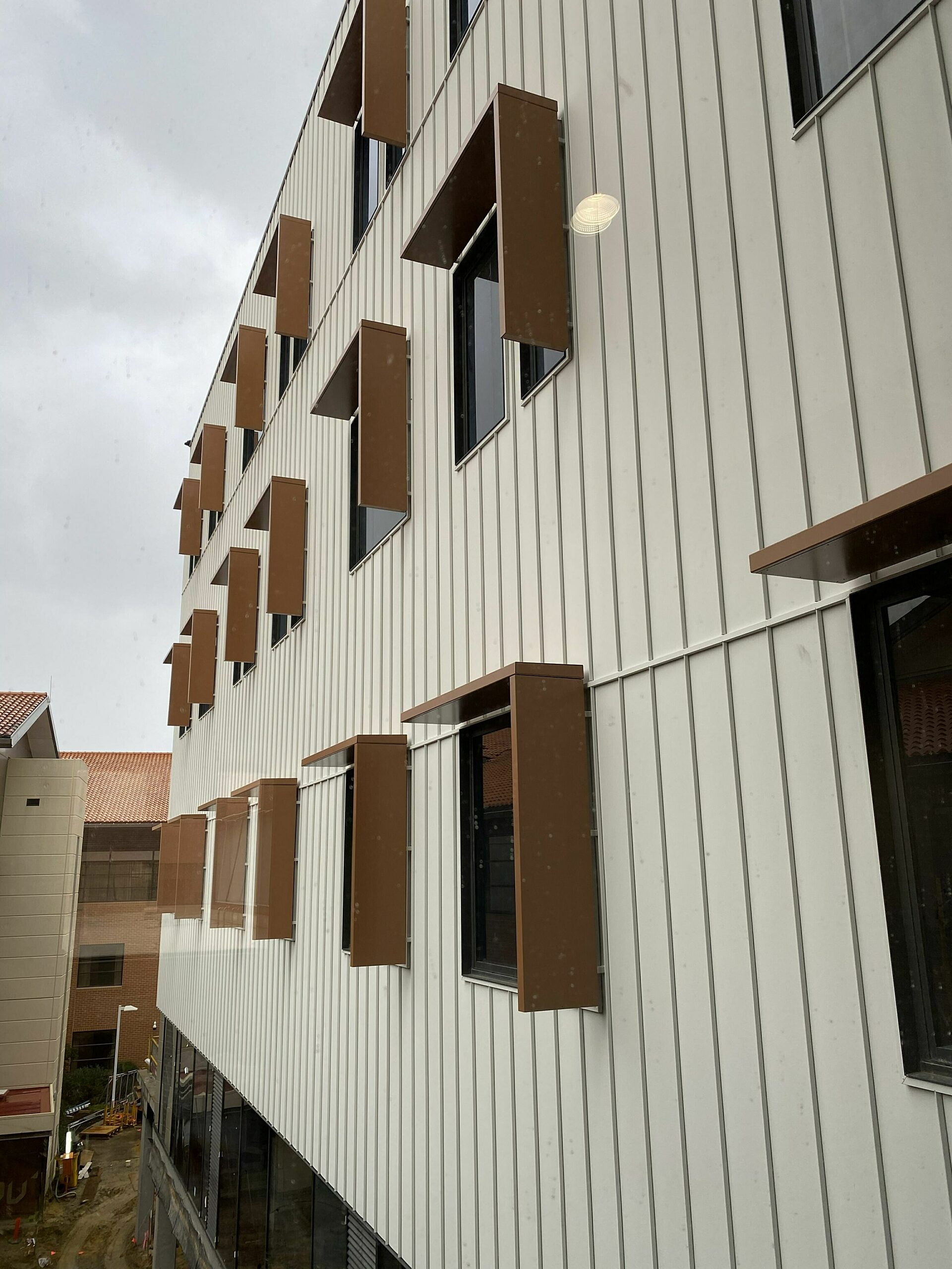 Hollywood_Hospital_Roofing_Cladding_Roofeze_4