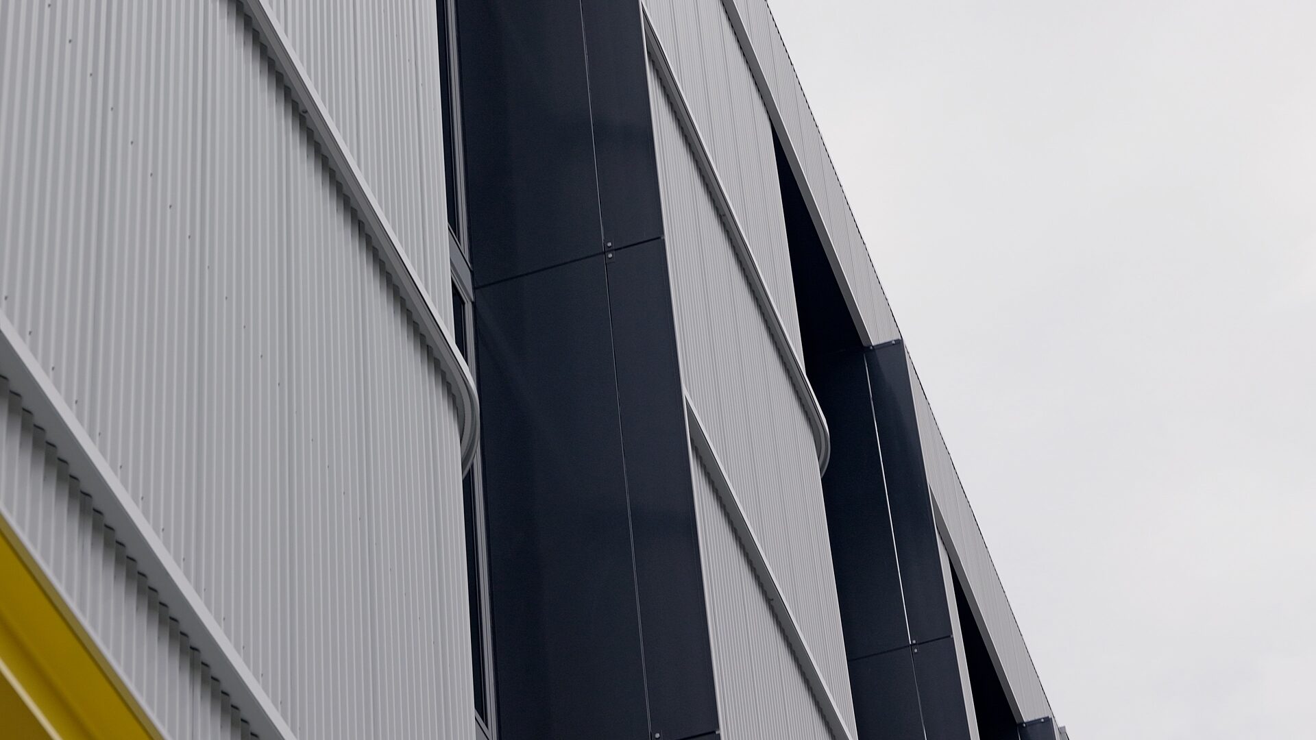 Roofeze photos from 4k11