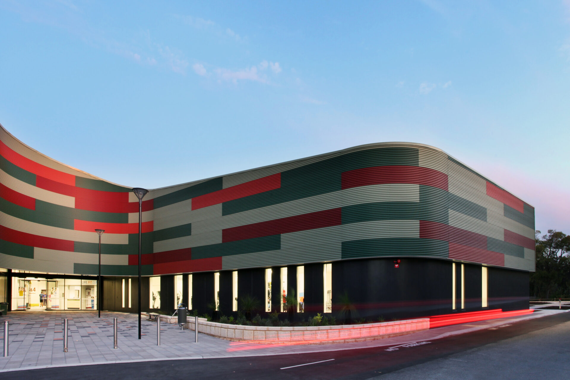 Warwick Stadium 2 Roofeze