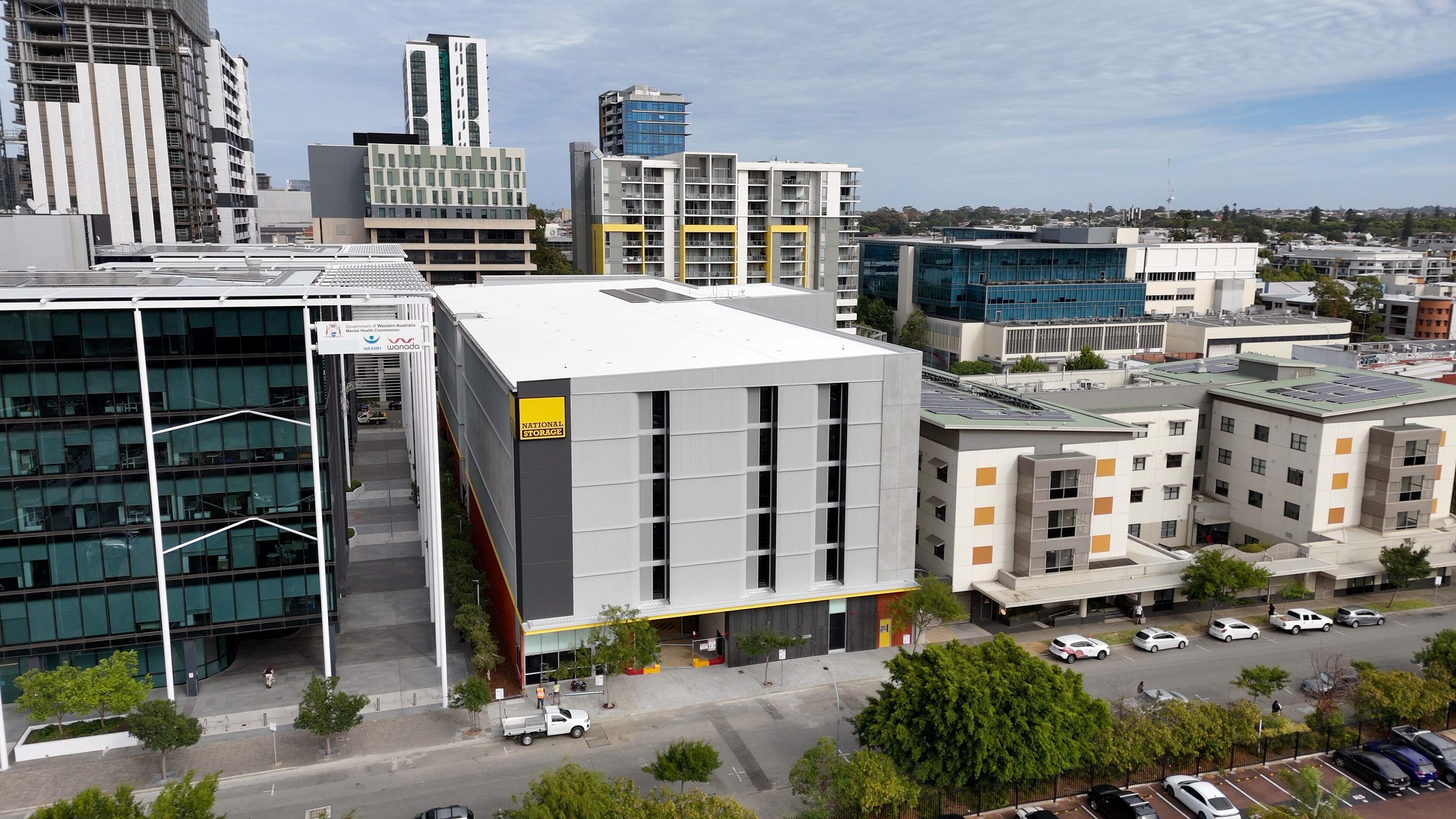 Roofeze photos from 4k4