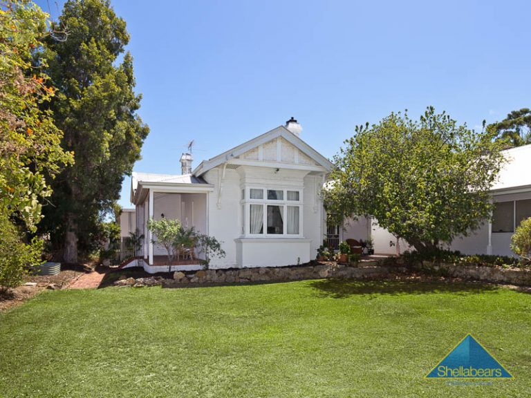 59 Loch Street gallery