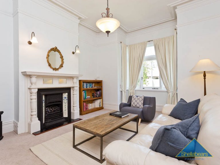 59 Loch Street gallery