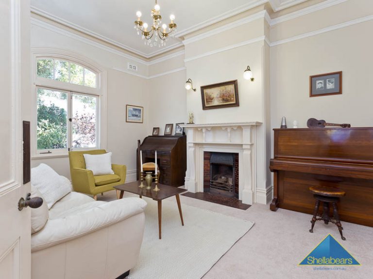 59 Loch Street gallery