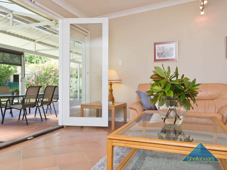 59 Loch Street gallery