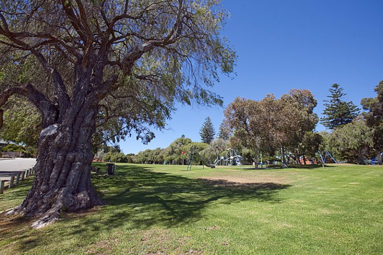 16 Parry Street gallery