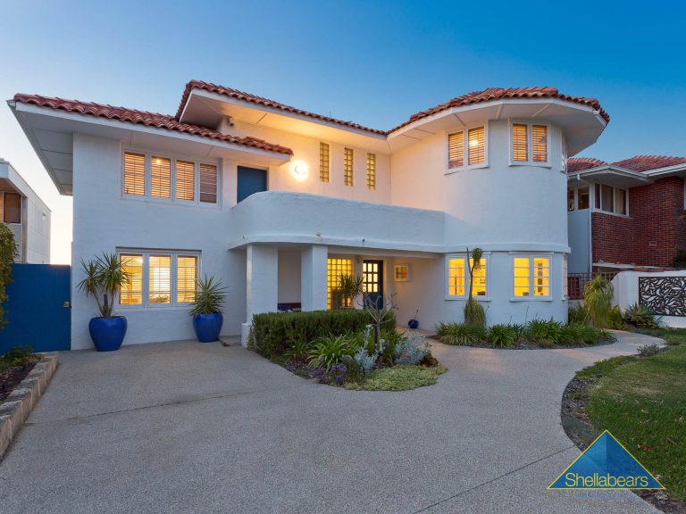 7 Hamersley Street gallery