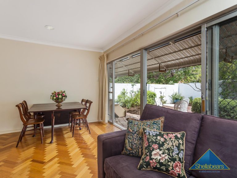 3/21 Anstey Street gallery