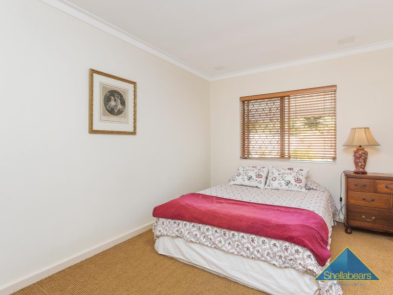 3/21 Anstey Street gallery