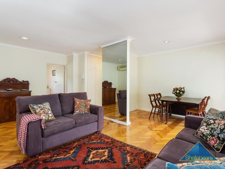 3/21 Anstey Street gallery