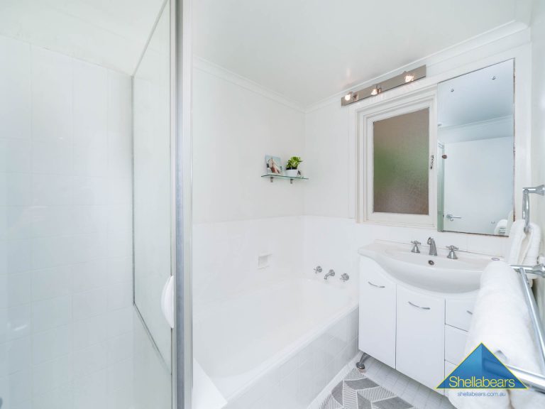 14/8 Wilson Street gallery