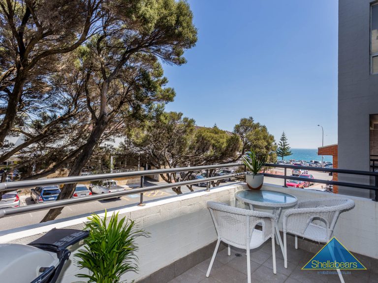 5/4 Warnham Road gallery