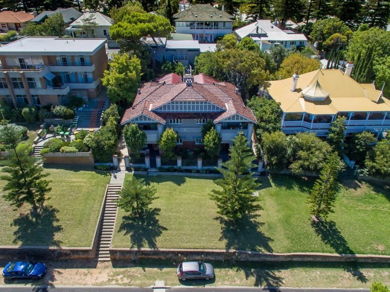 Unit 3 and 4 58 Forrest Street gallery