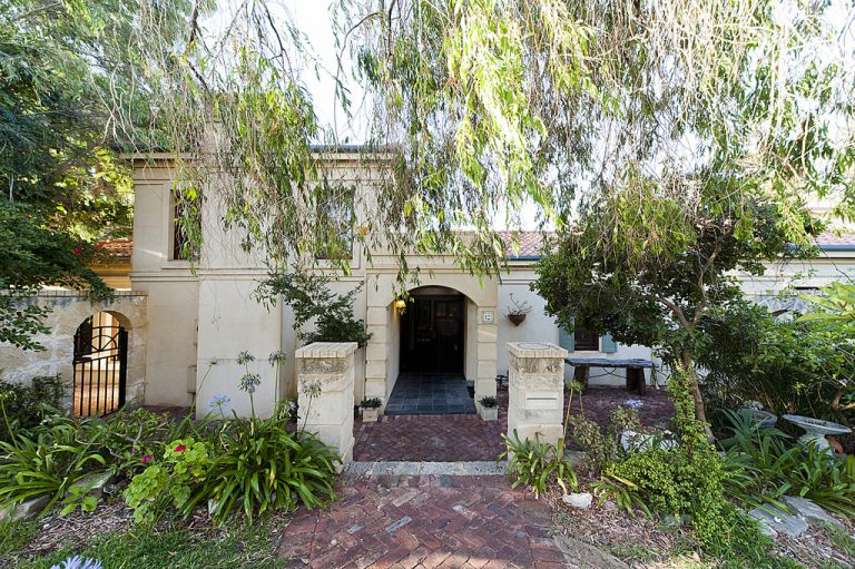 12 Geraldine Street gallery