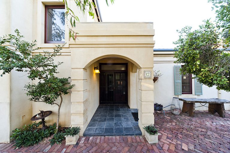 12 Geraldine Street gallery