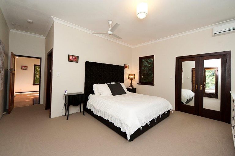 12 Geraldine Street gallery