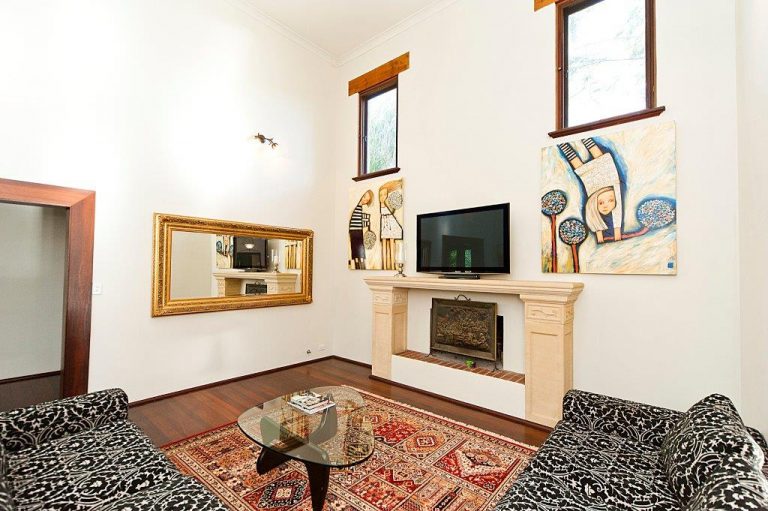 12 Geraldine Street gallery