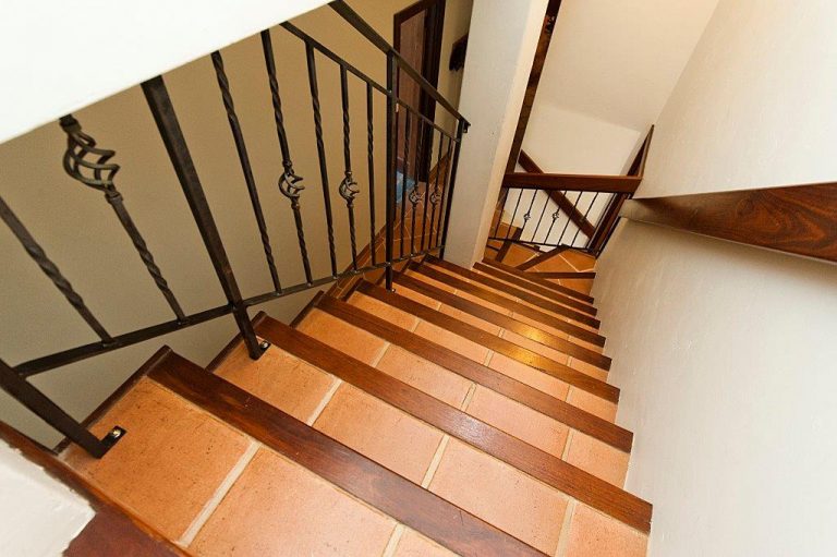 12 Geraldine Street gallery