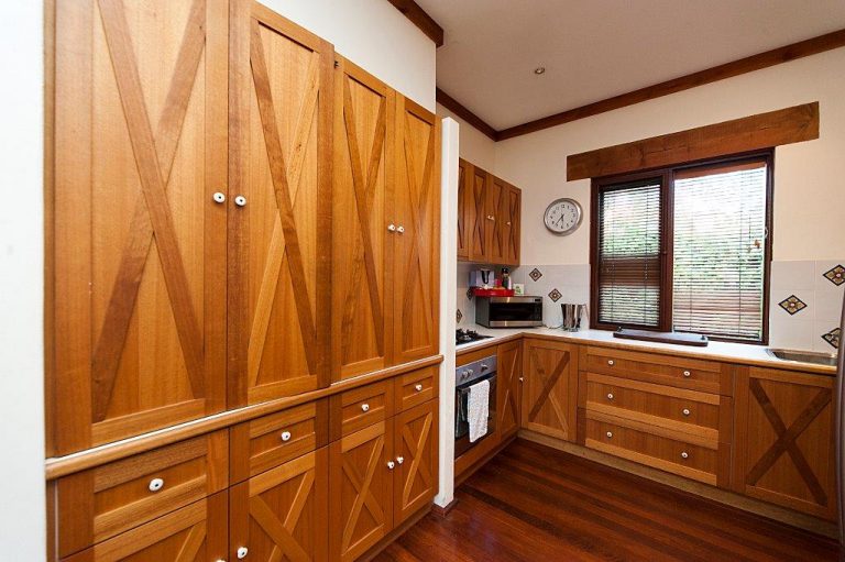 12 Geraldine Street gallery