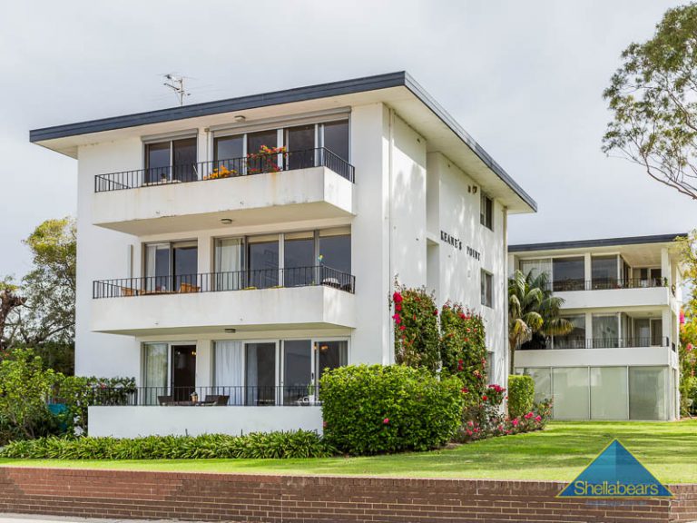 1/1 Johnson Parade gallery