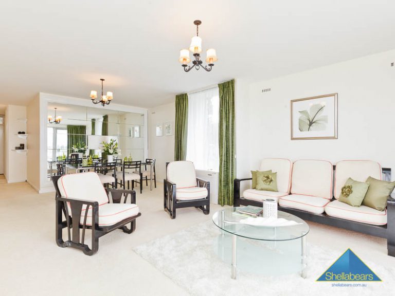 1/1 Johnson Parade gallery