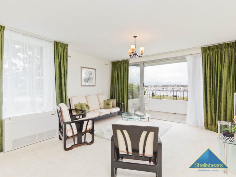 1/1 Johnson Parade gallery