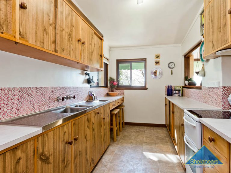 “Hillview” gallery