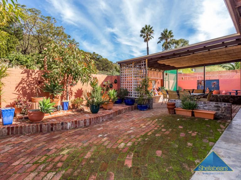 “Hillview” gallery