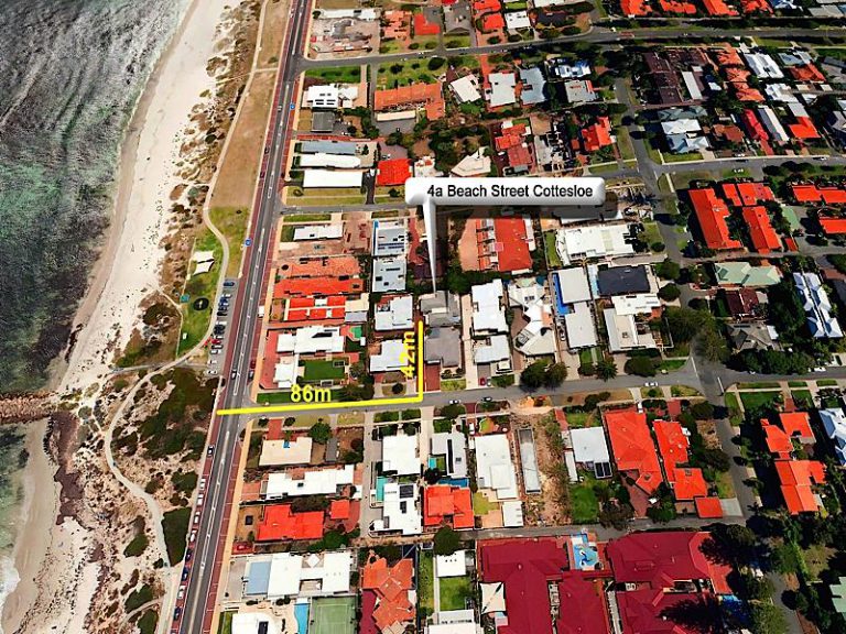 4a Beach Street gallery