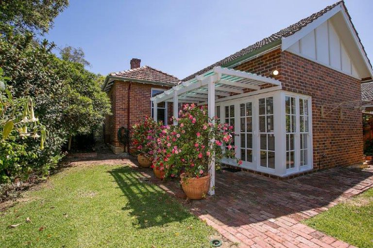 23 Morgan Street gallery