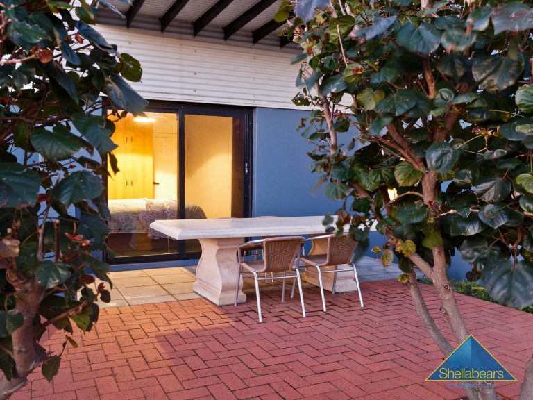 8 Sydney Street gallery