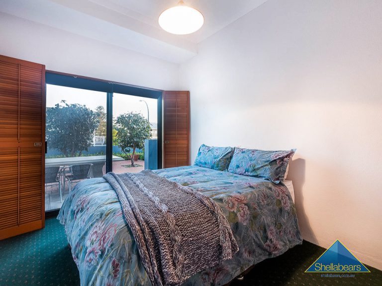 8 Sydney Street gallery